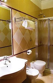 Hotel Luciani Roma 2*,