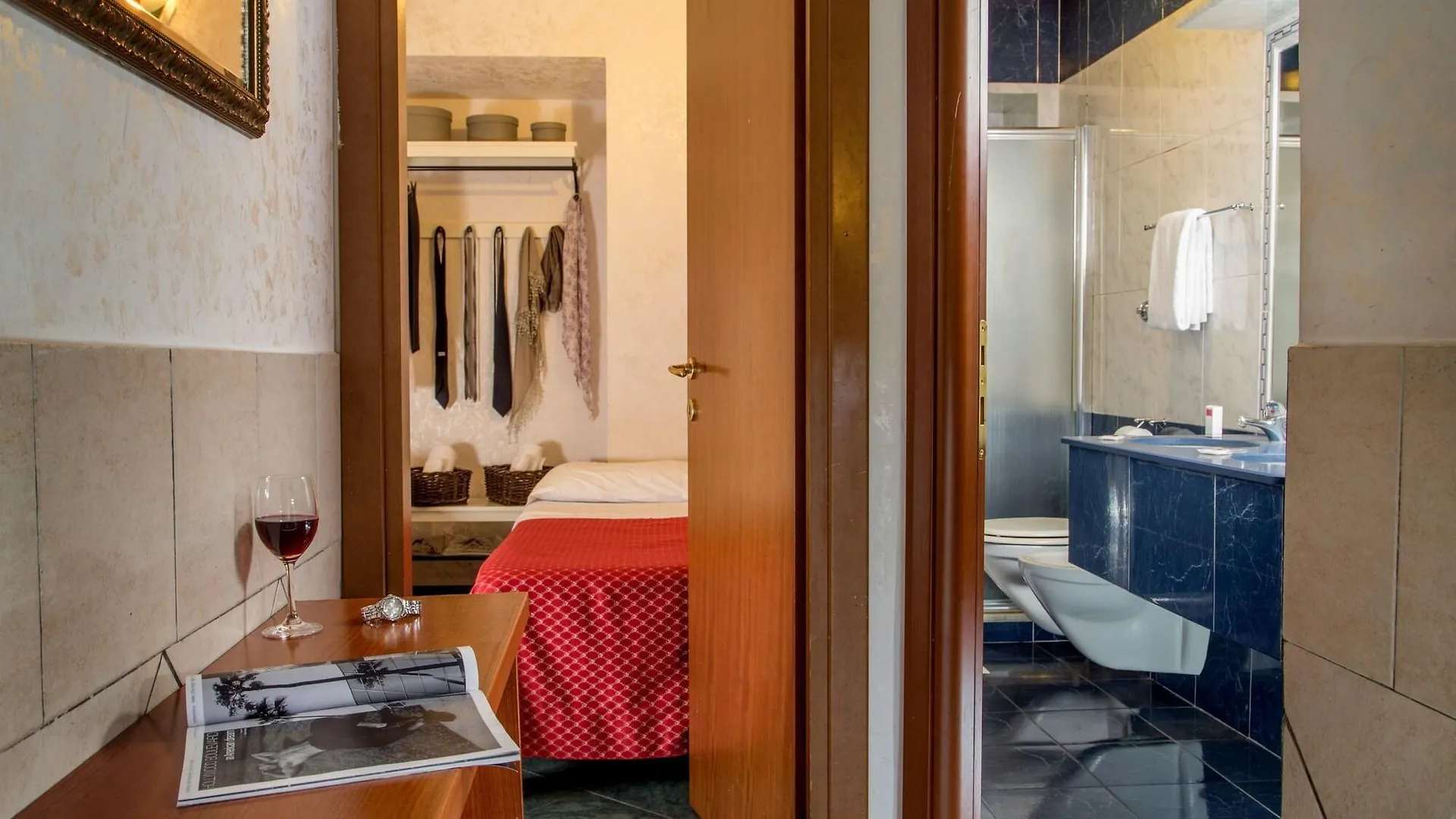 Hotel Luciani Rome 2*,