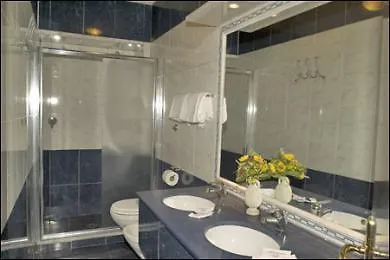 **  Hotel Luciani Rome Italy