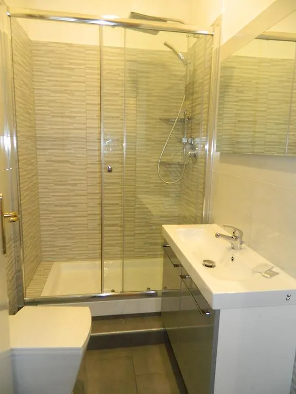 Hotel Luciani Rome 2*,